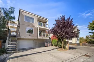 559 McGraw St, Seattle, WA 98109 - Photo 3