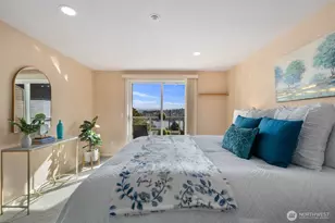 559 McGraw St, Seattle, WA 98109 - Photo 19