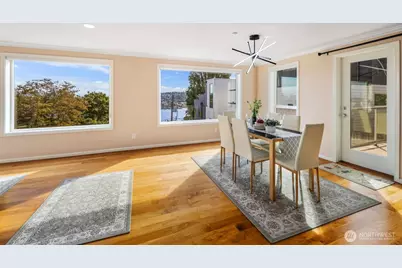 559 McGraw Street #402, Seattle, WA 98109 - Photo 11