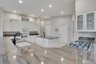 25305 SE 232nd Ave, Maple Valley, WA 98038 - Photo 3