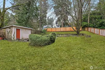 15551 Densmore Avenue N, Shoreline, WA 98133 - Photo 13