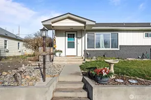 312 W 3rd St, Lind, WA 99341 - Photo 3