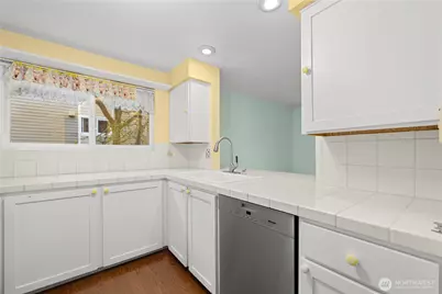 206 Mountain Park Boulevard SW #D101, Issaquah, WA 98027 - Photo 13