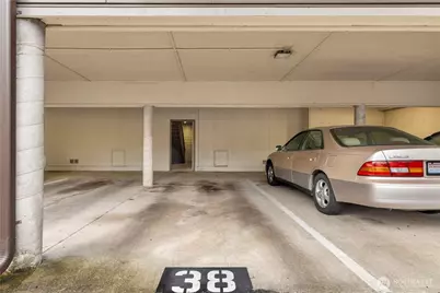 206 Mountain Park Boulevard SW #D101, Issaquah, WA 98027 - Photo 33