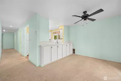 206 Mountain Park Boulevard SW #D101, Issaquah, WA 98027 - Photo 5