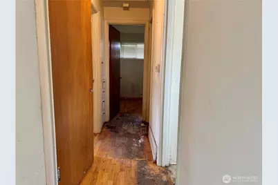 9324 52nd Ave S, Seattle, WA 98118 - Photo 13