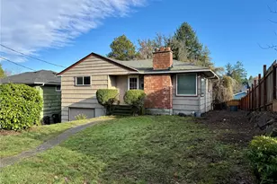 9324 52nd Ave S, Seattle, WA 98118 - Photo 3