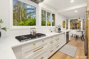 17050 37th Ave NE, Lake Forest Park, WA 98155 - Photo 9