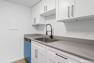 14020 Juanita Drive NE #B3, Kirkland, WA 98034 - Photo 9