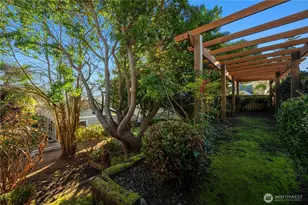 406 N Bowdoin Pl, Seattle, WA 98103 - Photo 33