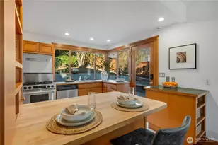 406 N Bowdoin Pl, Seattle, WA 98103 - Photo 9