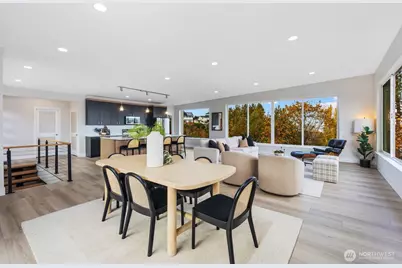 1701 41st Avenue SW, Seattle, WA 98116 - Photo 3