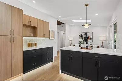 6560 W Mercer Way, Mercer Island, WA 98040 - Photo 5