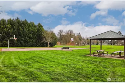 2001 Henderson Way, Longview, WA 98632 - Photo 13