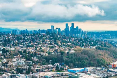 2551 Thorndyke Avenue W #102, Seattle, WA 98199 - Photo 31