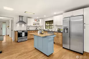 8450 24th Ave SW, Seattle, WA 98106 - Photo 7