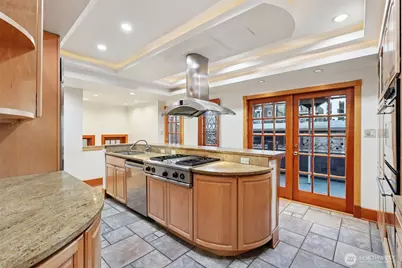 3411 22nd Avenue W, Seattle, WA 98199 - Photo 9