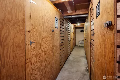 8701 35th Avenue NE #9, Seattle, WA 98115 - Photo 17