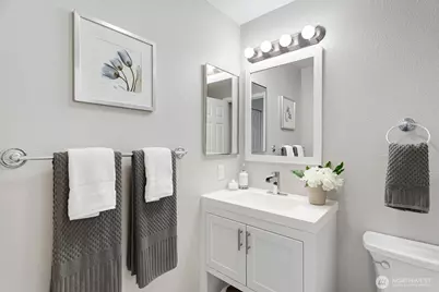 1144 N 198th Street #E-204, Seattle, WA 98133 - Photo 17