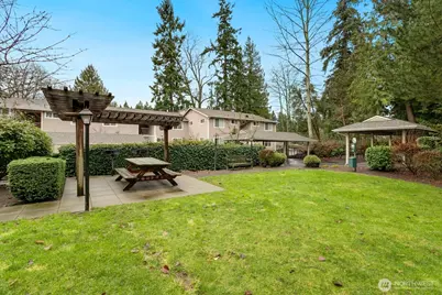 1144 N 198th Street #E-204, Seattle, WA 98133 - Photo 25