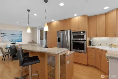 1005 Harbor Avenue SW #400, Seattle, WA 98116 - Photo 11