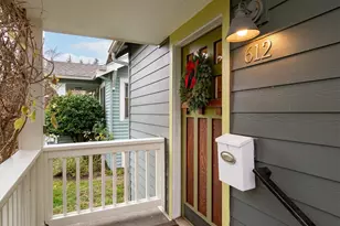 612 NW 84th St, Seattle, WA 98117 - Photo 27