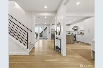 2809 NW 71st Street, Seattle, WA 98117 - Photo 3