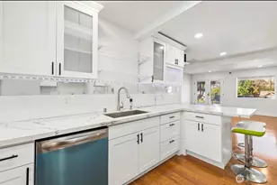 10436 11th Ave SW, Seattle, WA 98146 - Photo 15