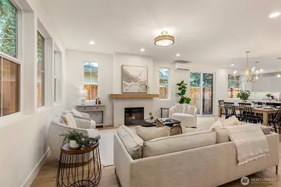 11607 NE 112th Street #2, Kirkland, WA 98033 - Photo 9