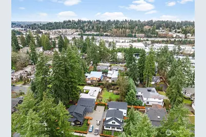 11607 NE 112th Street #2, Kirkland, WA 98033 - Photo 5
