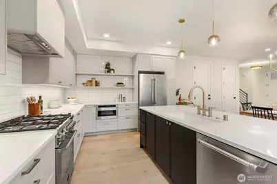 11607 NE 112th Street #2, Kirkland, WA 98033 - Photo 17