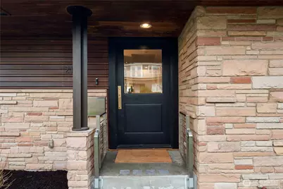 2141 47th Avenue SW, Seattle, WA 98116 - Photo 3