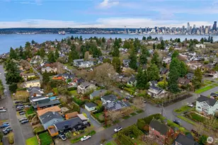 2141 47th Ave SW, Seattle, WA 98116 - Photo 35