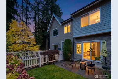 18258 NE 96th Way #103, Redmond, WA 98052 - Photo 19