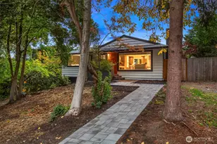 10045 NE 15th St, Bellevue, WA 98004 - Photo 17