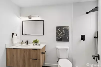 4002 Courtland Place S, Seattle, WA 98118 - Photo 11