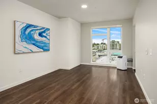 1085 103rd Ave NE, Bellevue, WA 98004 - Photo 7