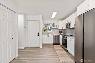 25416 106th Ave NW, Kent, WA 98030 - Photo 9