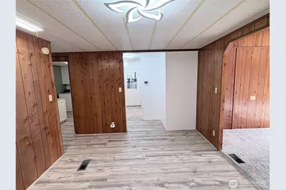 9314 Canyon Road E #85, Puyallup, WA 98371 - Photo 15