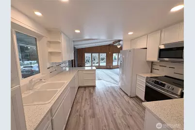 9314 Canyon Road E #85, Puyallup, WA 98371 - Photo 19