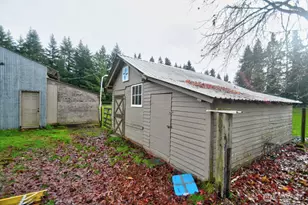 19944 Carper Rd SW, Rochester, WA 98579 - Photo 17