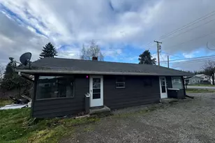 10908 10910 Valley Ave E, Puyallup, WA 98372 - Photo 13