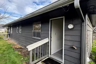 10908 10910 Valley Ave E, Puyallup, WA 98372 - Photo 25