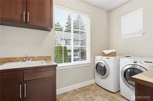 12325 NE 86th Way, Kirkland, WA 98033 - Photo 17