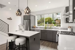 3901 S Cloverdale St, Seattle, WA 98118 - Photo 11