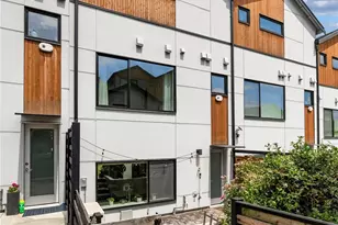 3901 S Cloverdale St, Seattle, WA 98118 - Photo 27