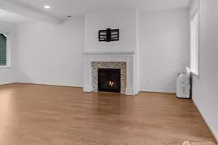 18329 43rd Dr SE, Bothell, WA 98012 - Photo 11