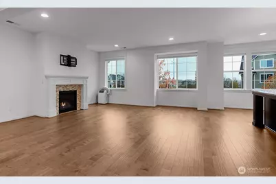 18329 43rd Dr SE, Bothell, WA 98012 - Photo 7