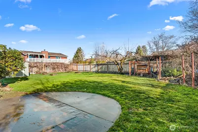 2591 Lemaister Avenue, Wenatchee, WA 98801 - Photo 35