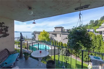 9201 NE Juanita Drive #205, Kirkland, WA 98034 - Photo 13